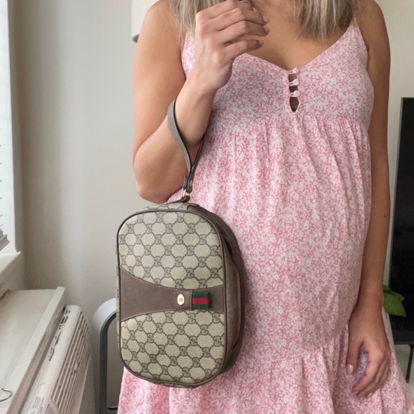 Authentic Vintage Gucci GG Sherry Clutch Bag / Wristlet - Picture 11 of 14